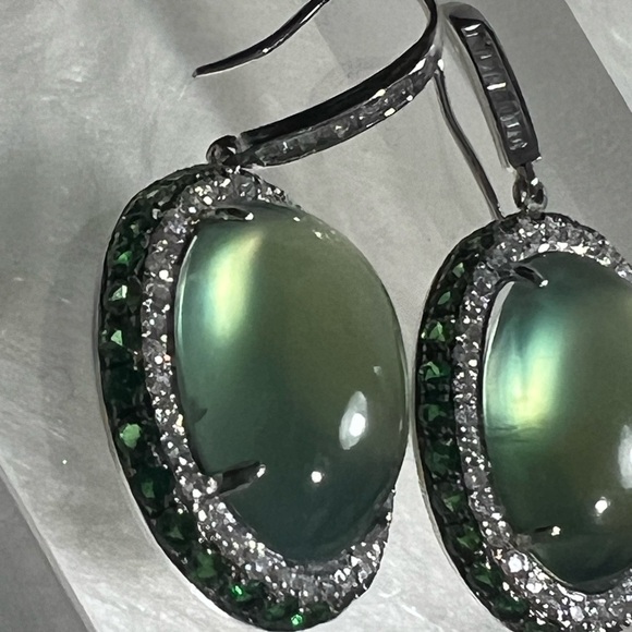 Vintage 18K white gold, Prehnite & Diamond.🤍💚 - Picture 14 of 16